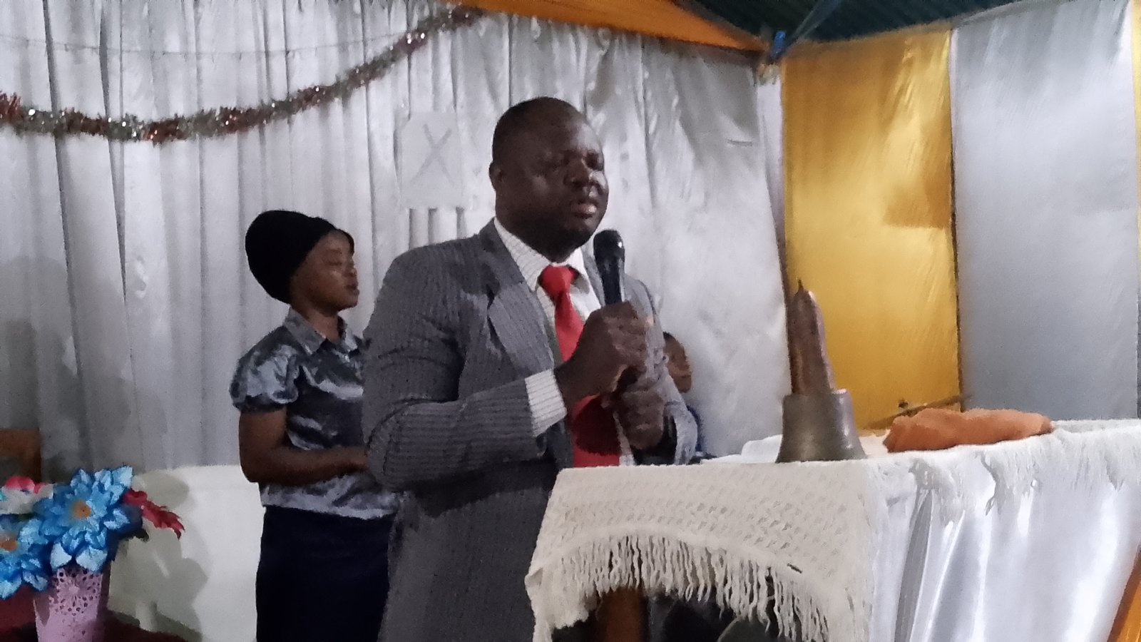 Nous existons pour apporter l’Évangile, guérir les cœurs blessés et révéler l’amour inconditionnel de Dieu à chaque personne.